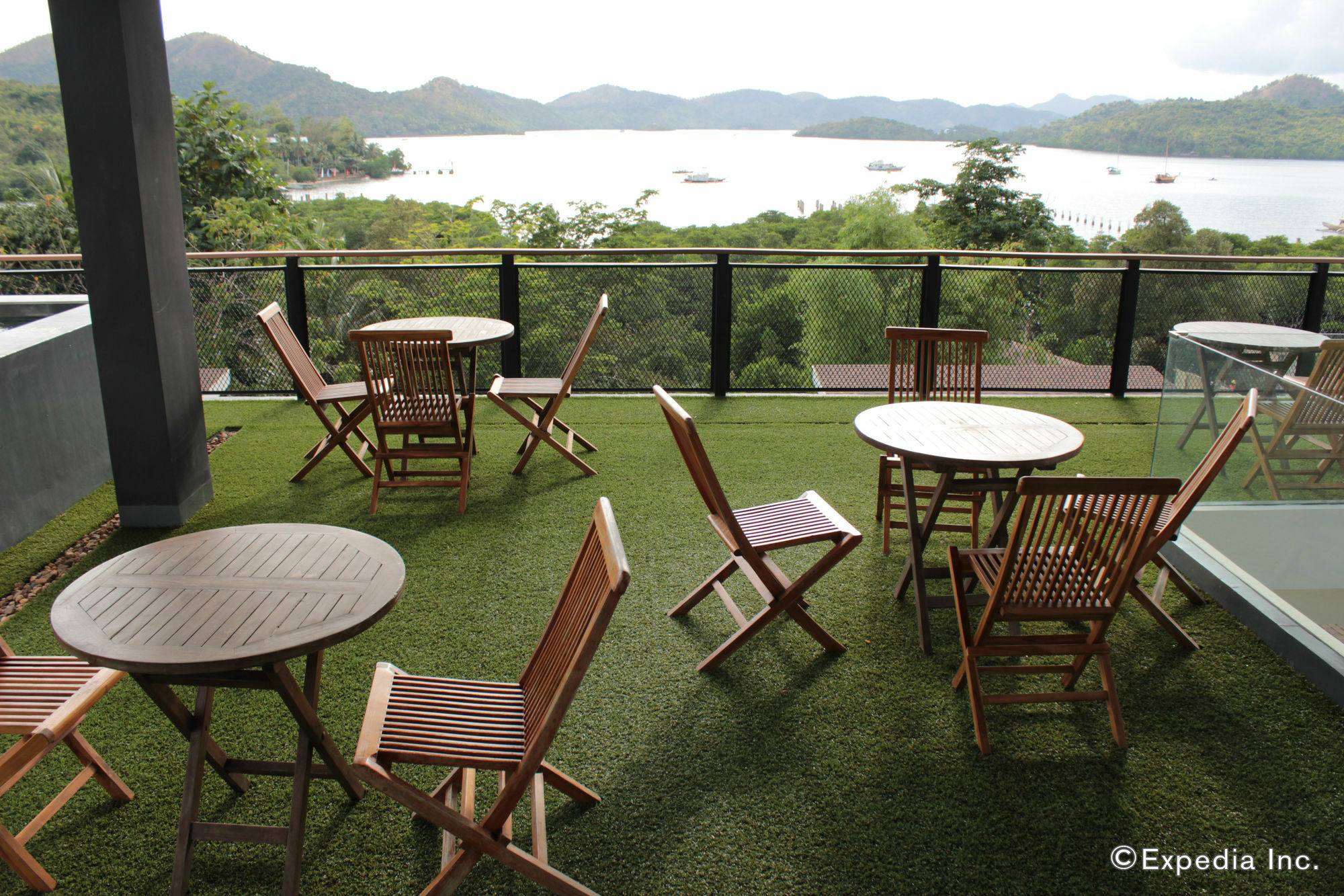 เดอะ ฟันนี ไลอ้อน Hotel โกรอน ภายนอก รูปภาพ